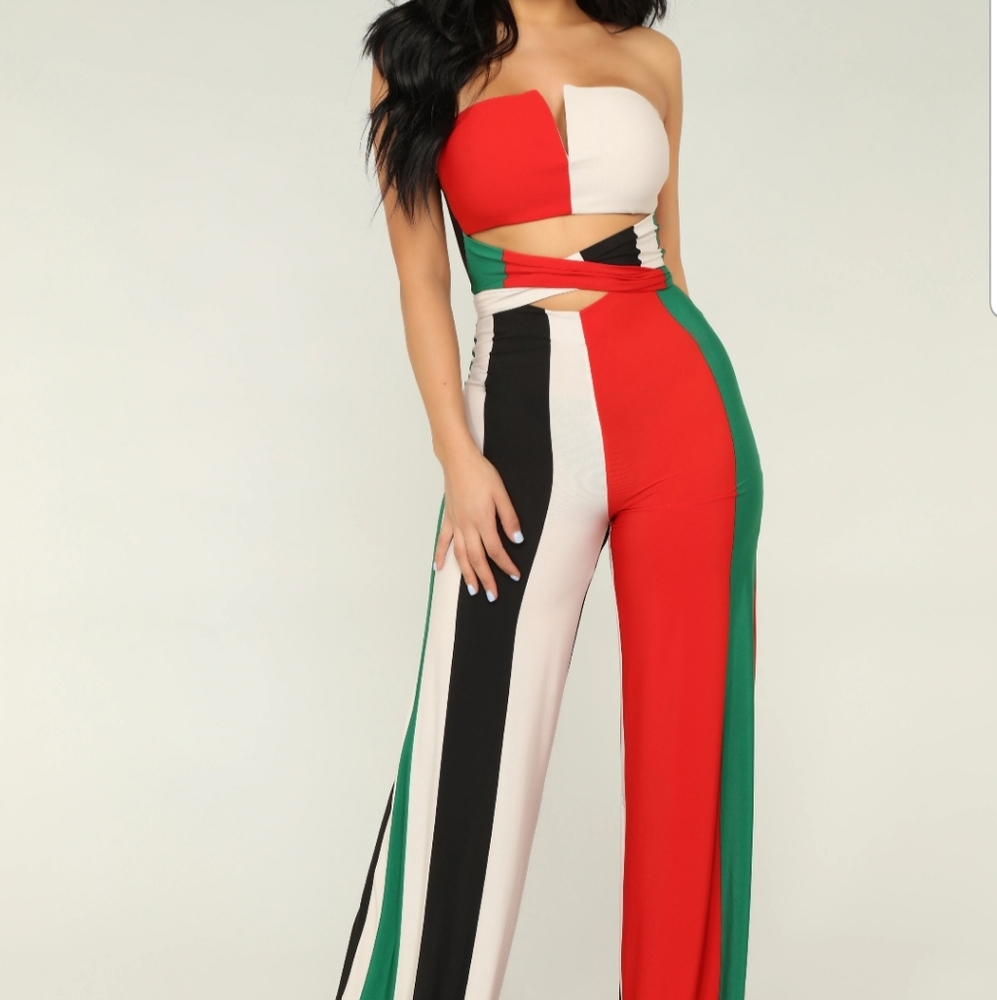 Fashionnova jumpsuit - Picture 1 of 10